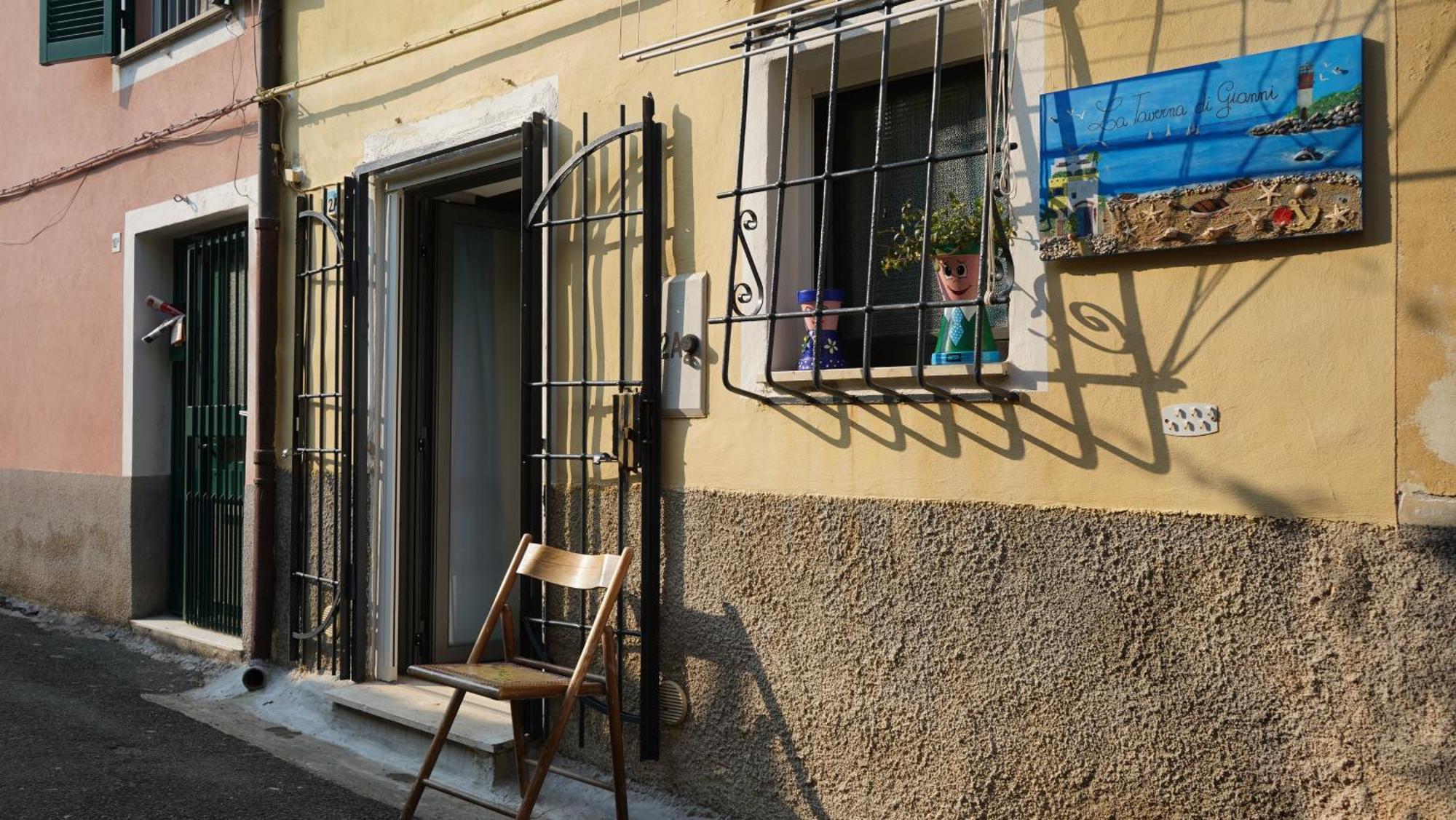 La Taverna Di Gianni Near The Beach Italy Riviera 사보나 객실 사진